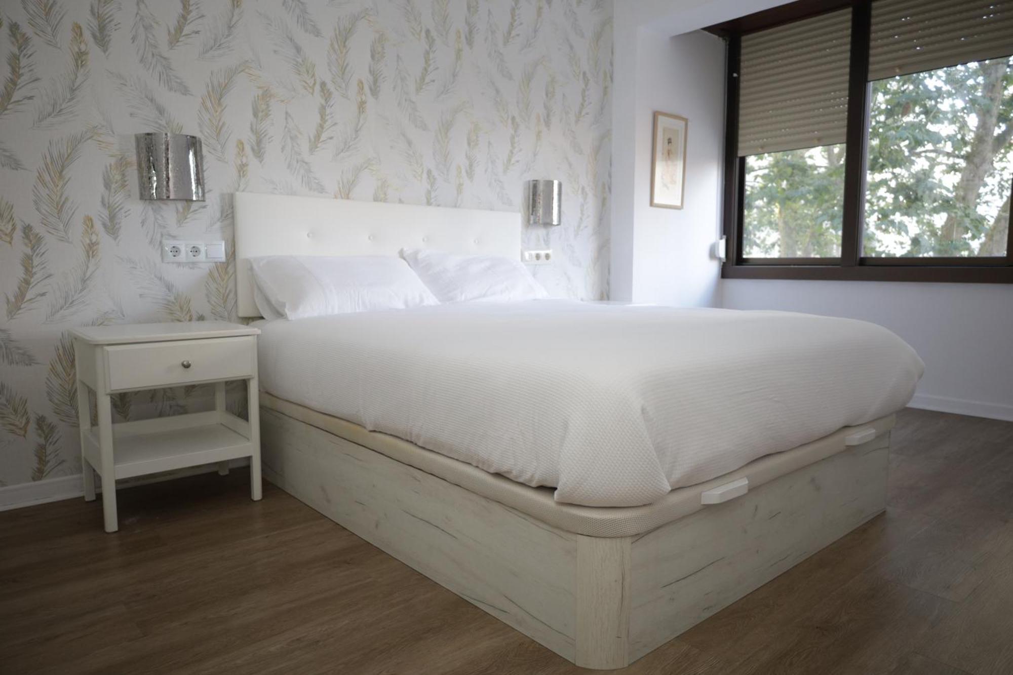 Precioso Apartamento Con Patio A Coruna Ngoại thất bức ảnh